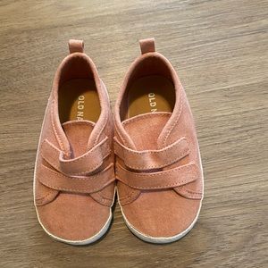 18-24 rosy pink old navy flats